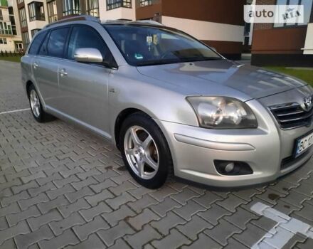 Серый Тойота Авенсис, объемом двигателя 2.2 л и пробегом 327 тыс. км за 6200 $, фото 1 на Automoto.ua