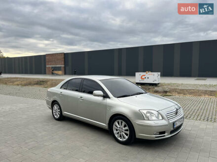Серый Тойота Авенсис, объемом двигателя 1.8 л и пробегом 306 тыс. км за 5999 $, фото 1 на Automoto.ua