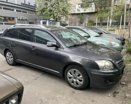 Серый Тойота Авенсис, объемом двигателя 2.2 л и пробегом 231 тыс. км за 6400 $, фото 1 на Automoto.ua