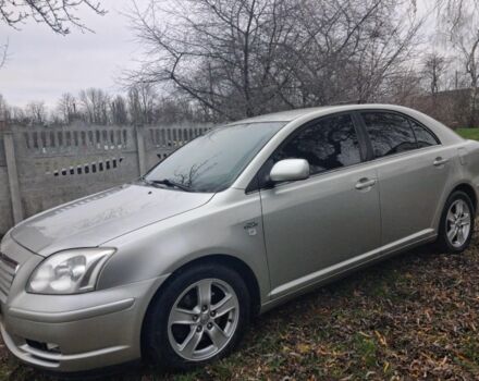 Серый Тойота Авенсис, объемом двигателя 2.2 л и пробегом 330 тыс. км за 6150 $, фото 1 на Automoto.ua