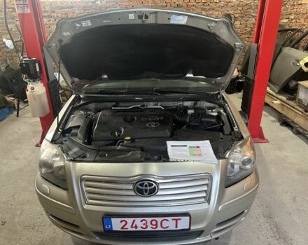 Серый Тойота Авенсис, объемом двигателя 0 л и пробегом 361 тыс. км за 1400 $, фото 1 на Automoto.ua