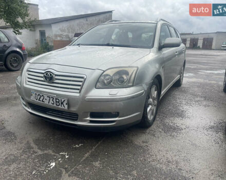 Сірий Тойота Авенсіс, об'ємом двигуна 2.2 л та пробігом 300 тис. км за 3428 $, фото 1 на Automoto.ua