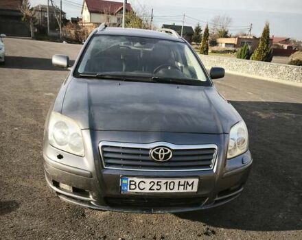 Серый Тойота Авенсис, объемом двигателя 2 л и пробегом 381 тыс. км за 6000 $, фото 1 на Automoto.ua