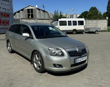 Серый Тойота Авенсис, объемом двигателя 2.2 л и пробегом 380 тыс. км за 5650 $, фото 1 на Automoto.ua