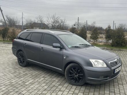 Серый Тойота Авенсис, объемом двигателя 2.2 л и пробегом 302 тыс. км за 5850 $, фото 1 на Automoto.ua