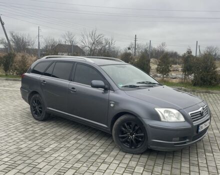 Серый Тойота Авенсис, объемом двигателя 2.2 л и пробегом 302 тыс. км за 5850 $, фото 1 на Automoto.ua