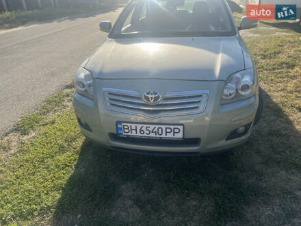 Серый Тойота Авенсис, объемом двигателя 2.2 л и пробегом 340 тыс. км за 6900 $, фото 1 на Automoto.ua