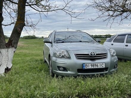 Серый Тойота Авенсис, объемом двигателя 2.2 л и пробегом 200 тыс. км за 7250 $, фото 1 на Automoto.ua