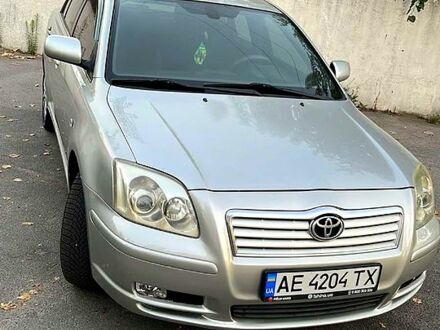 Сірий Тойота Авенсіс, об'ємом двигуна 2.4 л та пробігом 200 тис. км за 5300 $, фото 1 на Automoto.ua