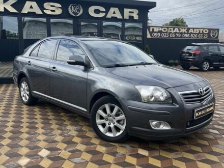 Серый Тойота Авенсис, объемом двигателя 2.2 л и пробегом 170 тыс. км за 6600 $, фото 1 на Automoto.ua