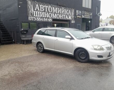 Серый Тойота Авенсис, объемом двигателя 2 л и пробегом 290 тыс. км за 2600 $, фото 1 на Automoto.ua