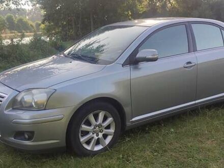 Серый Тойота Авенсис, объемом двигателя 1.8 л и пробегом 279 тыс. км за 6200 $, фото 1 на Automoto.ua