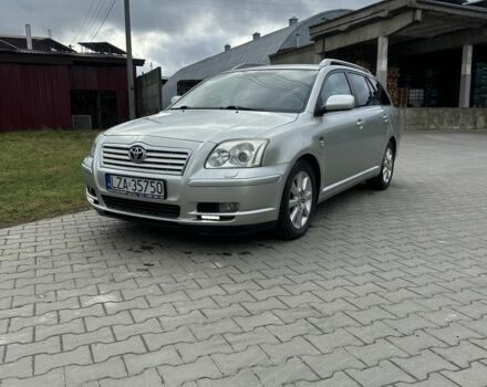 Серый Тойота Авенсис, объемом двигателя 2.2 л и пробегом 350 тыс. км за 2400 $, фото 1 на Automoto.ua