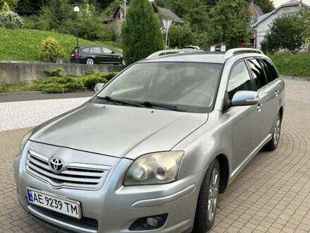 Серый Тойота Авенсис, объемом двигателя 1.8 л и пробегом 310 тыс. км за 5900 $, фото 1 на Automoto.ua