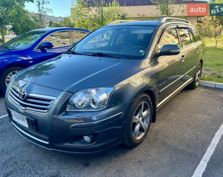 Серый Тойота Авенсис, объемом двигателя 1.8 л и пробегом 203 тыс. км за 7250 $, фото 1 на Automoto.ua