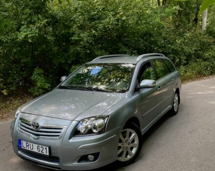 Серый Тойота Авенсис, объемом двигателя 2.2 л и пробегом 390 тыс. км за 2997 $, фото 1 на Automoto.ua