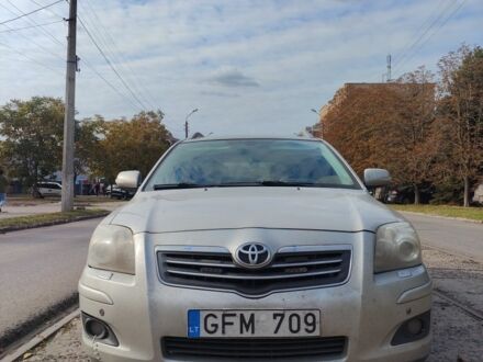 Серый Тойота Авенсис, объемом двигателя 2.2 л и пробегом 446 тыс. км за 2885 $, фото 1 на Automoto.ua