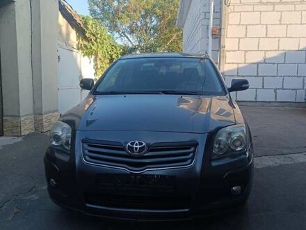 Серый Тойота Авенсис, объемом двигателя 1.8 л и пробегом 264 тыс. км за 6300 $, фото 1 на Automoto.ua