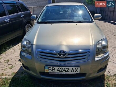 Сірий Тойота Авенсіс, об'ємом двигуна 1.8 л та пробігом 132 тис. км за 9900 $, фото 1 на Automoto.ua