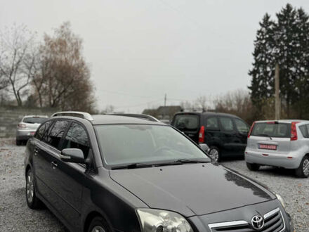 Сірий Тойота Авенсіс, об'ємом двигуна 2 л та пробігом 194 тис. км за 7800 $, фото 1 на Automoto.ua