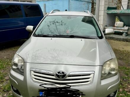 Серый Тойота Авенсис, объемом двигателя 2 л и пробегом 292 тыс. км за 6750 $, фото 1 на Automoto.ua