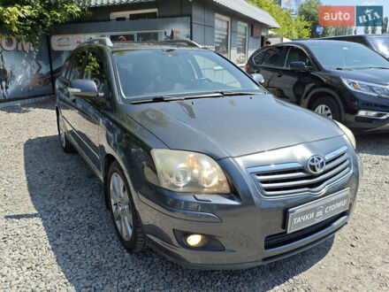 Серый Тойота Авенсис, объемом двигателя 2 л и пробегом 260 тыс. км за 6450 $, фото 1 на Automoto.ua