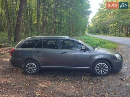 Серый Тойота Авенсис, объемом двигателя 2.2 л и пробегом 192 тыс. км за 7000 $, фото 1 на Automoto.ua
