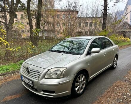 Серый Тойота Авенсис, объемом двигателя 2 л и пробегом 222 тыс. км за 2088 $, фото 1 на Automoto.ua