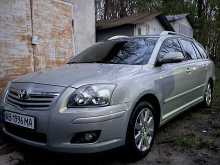 Серый Тойота Авенсис, объемом двигателя 1.79 л и пробегом 171 тыс. км за 7650 $, фото 1 на Automoto.ua