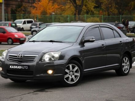 Сірий Тойота Авенсіс, об'ємом двигуна 1.8 л та пробігом 213 тис. км за 8000 $, фото 1 на Automoto.ua