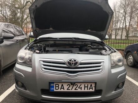 Серый Тойота Авенсис, объемом двигателя 1.8 л и пробегом 360 тыс. км за 6000 $, фото 1 на Automoto.ua