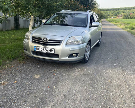 Серый Тойота Авенсис, объемом двигателя 2.2 л и пробегом 290 тыс. км за 5500 $, фото 1 на Automoto.ua