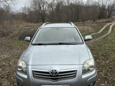 Серый Тойота Авенсис, объемом двигателя 2.2 л и пробегом 229 тыс. км за 6200 $, фото 1 на Automoto.ua