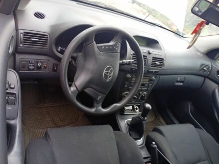 Серый Тойота Авенсис, объемом двигателя 0 л и пробегом 11 тыс. км за 1550 $, фото 1 на Automoto.ua