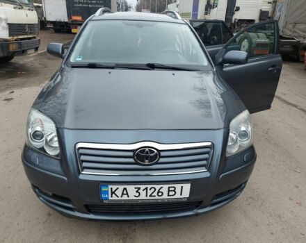 Серый Тойота Авенсис, объемом двигателя 2.2 л и пробегом 420 тыс. км за 6932 $, фото 1 на Automoto.ua