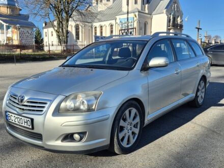 Серый Тойота Авенсис, объемом двигателя 2 л и пробегом 259 тыс. км за 7500 $, фото 1 на Automoto.ua