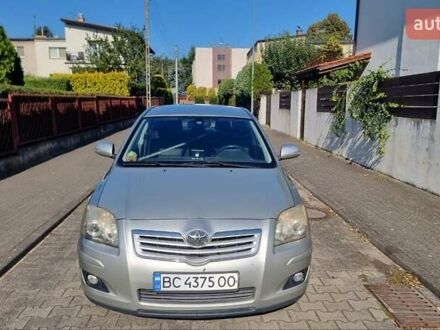 Сірий Тойота Авенсіс, об'ємом двигуна 2 л та пробігом 170 тис. км за 7000 $, фото 1 на Automoto.ua
