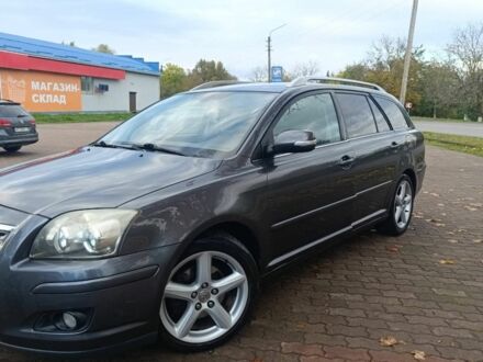 Серый Тойота Авенсис, объемом двигателя 0 л и пробегом 200 тыс. км за 4400 $, фото 1 на Automoto.ua