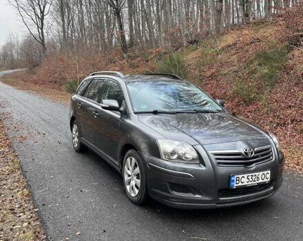 Серый Тойота Авенсис, объемом двигателя 2 л и пробегом 264 тыс. км за 5600 $, фото 1 на Automoto.ua