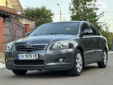 Тойота Авенсіс 2008 у Рівному на Automoto.ua Сірий Тойота Авенсіс, об'ємом двигуна 1.79 л та пробігом 237 тис. км за 7900 $, фото 1 на Automoto.ua