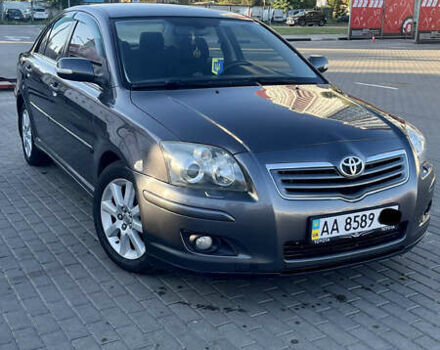 Серый Тойота Авенсис, объемом двигателя 1.8 л и пробегом 196 тыс. км за 7900 $, фото 1 на Automoto.ua