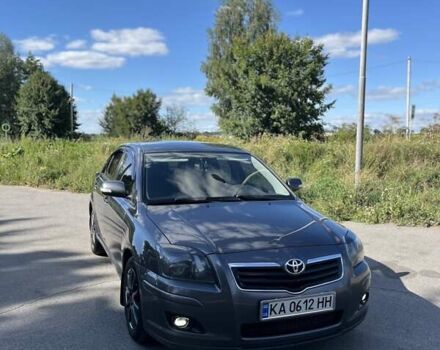 Сірий Тойота Авенсіс, об'ємом двигуна 1.8 л та пробігом 237 тис. км за 6500 $, фото 1 на Automoto.ua