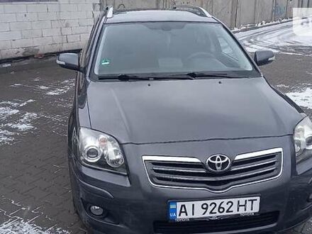 Серый Тойота Авенсис, объемом двигателя 2.2 л и пробегом 180 тыс. км за 7600 $, фото 1 на Automoto.ua