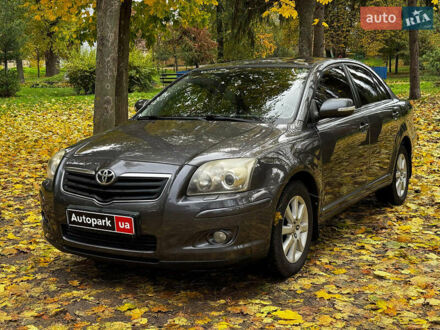 Сірий Тойота Авенсіс, об'ємом двигуна 2 л та пробігом 127 тис. км за 7490 $, фото 1 на Automoto.ua