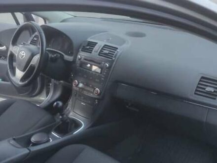 Сірий Тойота Авенсіс, об'ємом двигуна 1.8 л та пробігом 200 тис. км за 9200 $, фото 1 на Automoto.ua