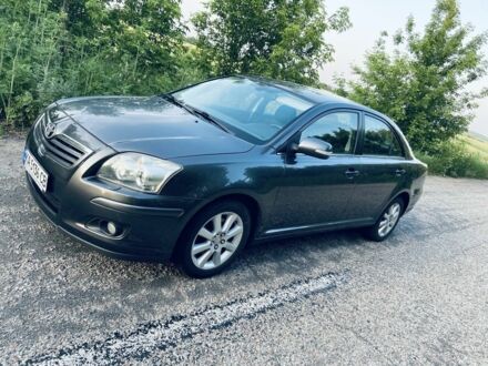 Тойота Авенсис 2008 в Белой Церкве на Automoto.ua Серый Тойота Авенсис, объемом двигателя 2 л и пробегом 250 тыс. км за 6800 $, фото 1 на Automoto.ua
