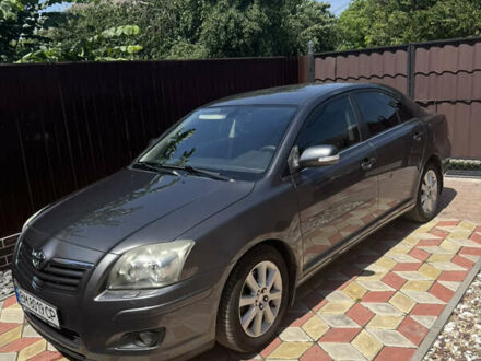 Сірий Тойота Авенсіс, об'ємом двигуна 2 л та пробігом 242 тис. км за 7000 $, фото 1 на Automoto.ua