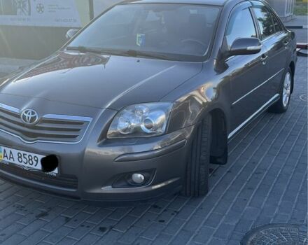 Серый Тойота Авенсис, объемом двигателя 1.8 л и пробегом 196 тыс. км за 7900 $, фото 1 на Automoto.ua