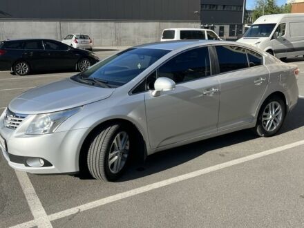 Тойота Авенсис 2008 в Киеве на Automoto.ua Серый Тойота Авенсис, объемом двигателя 1.8 л и пробегом 290 тыс. км за 8000 $, фото 1 на Automoto.ua