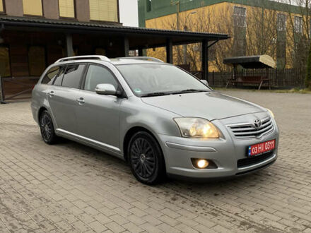 Серый Тойота Авенсис, объемом двигателя 1.8 л и пробегом 222 тыс. км за 6700 $, фото 1 на Automoto.ua